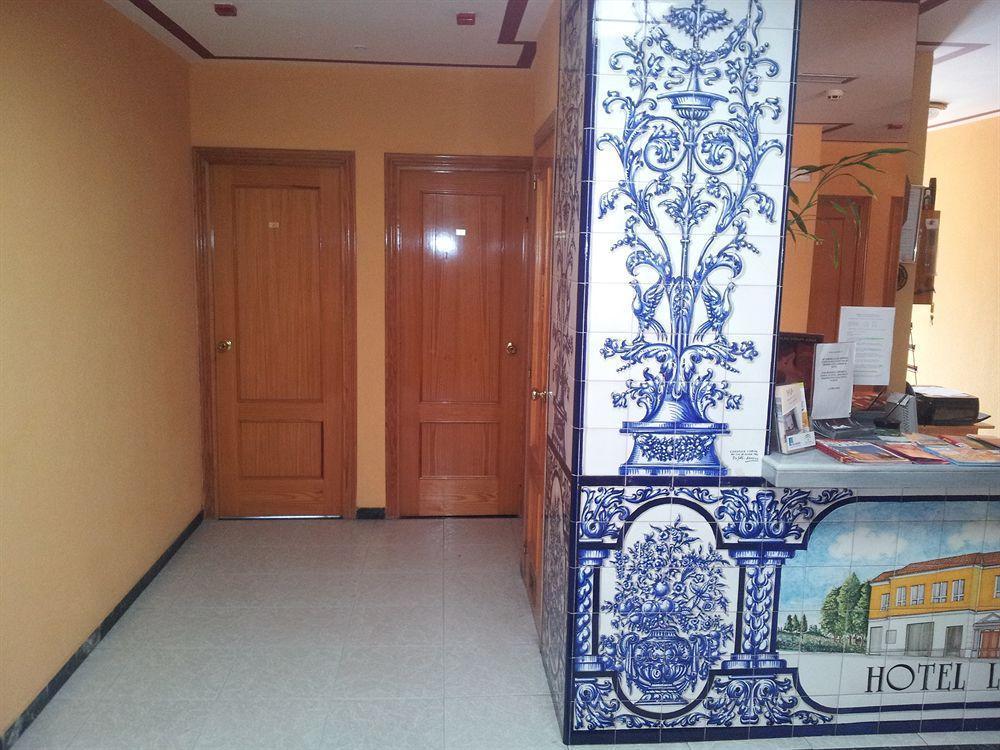 Hotel Lux Aljarafe Mairena del Aljarafe Zewnętrze zdjęcie