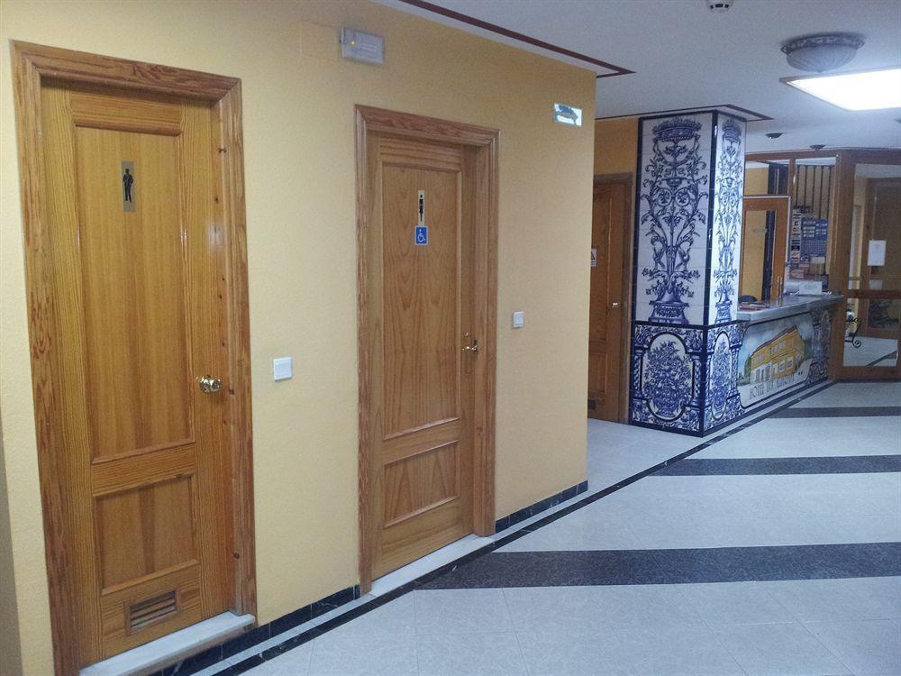 Hotel Lux Aljarafe Mairena del Aljarafe Zewnętrze zdjęcie