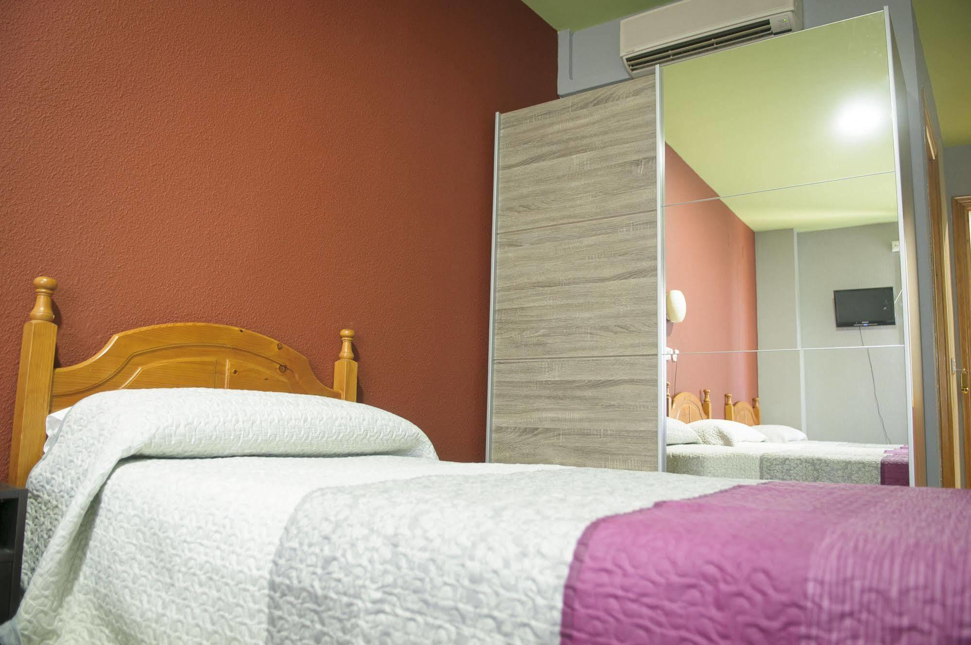Hotel Lux Aljarafe Mairena del Aljarafe Zewnętrze zdjęcie