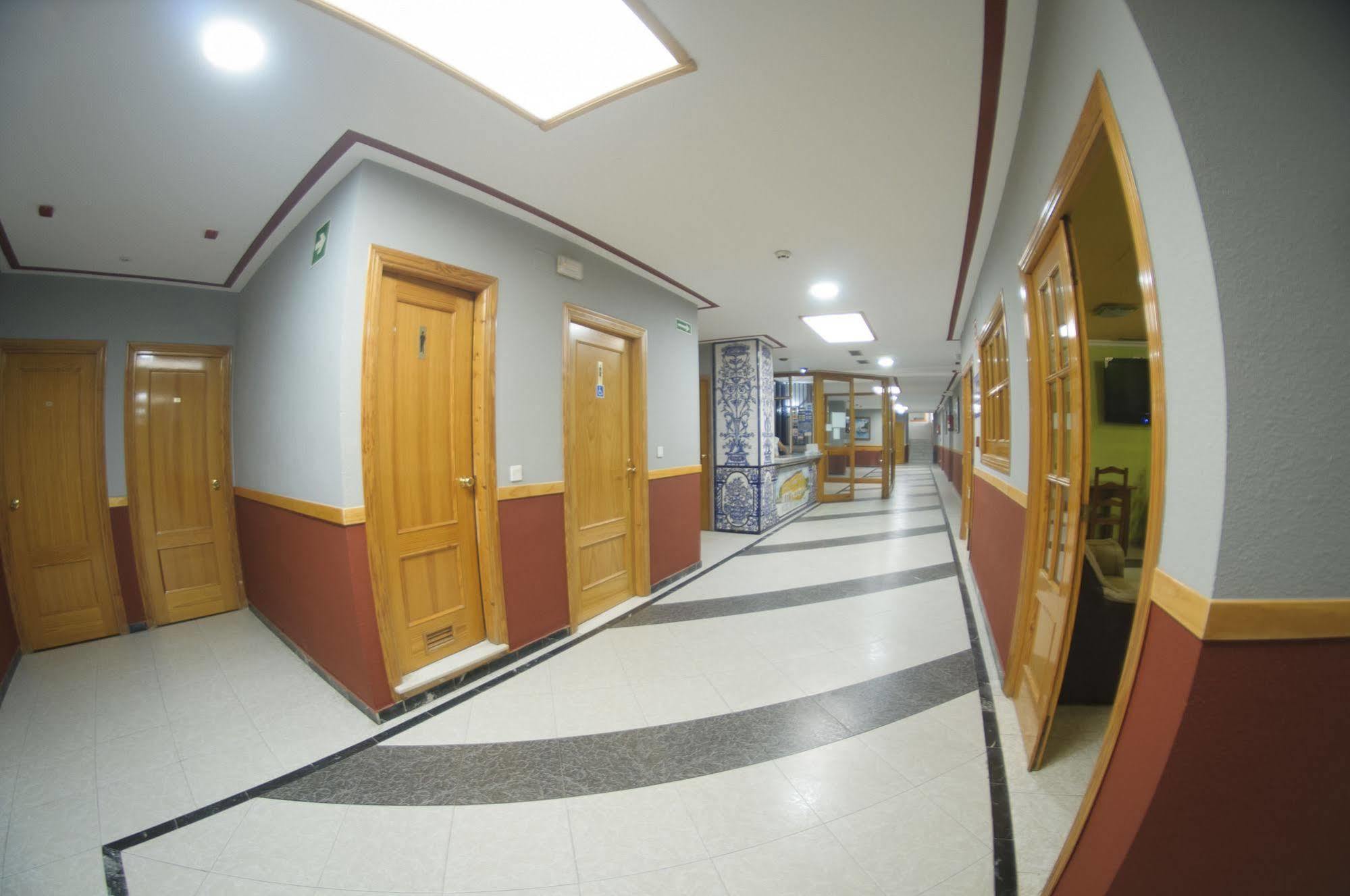 Hotel Lux Aljarafe Mairena del Aljarafe Zewnętrze zdjęcie