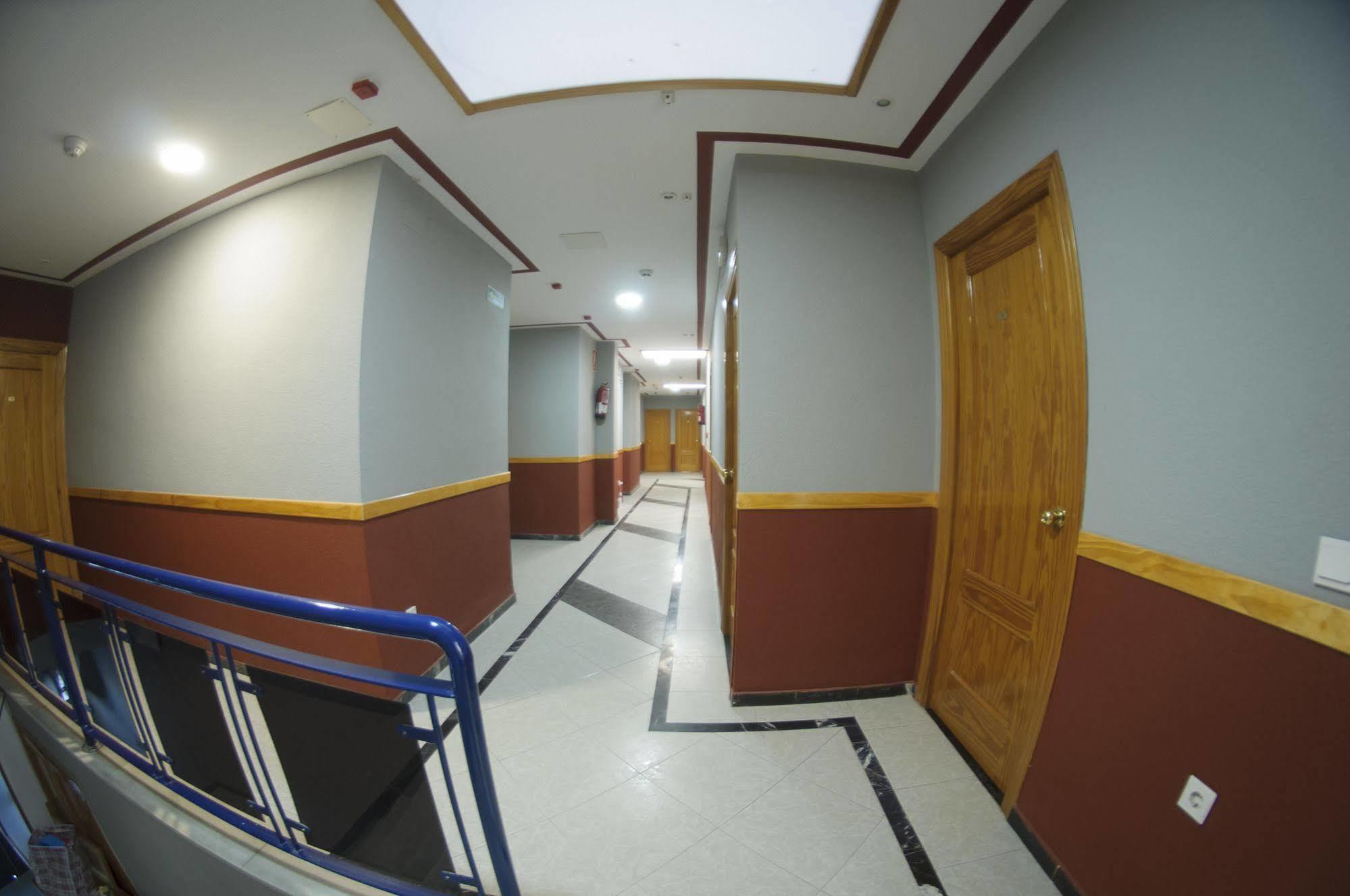 Hotel Lux Aljarafe Mairena del Aljarafe Zewnętrze zdjęcie